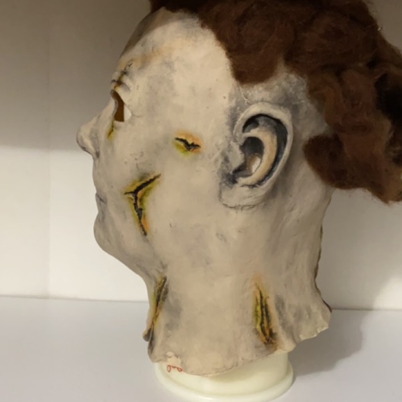 This is a fun world Robson, 2007 Michael Myers Halloween mask Rob Zombie - Picture 4 of 5